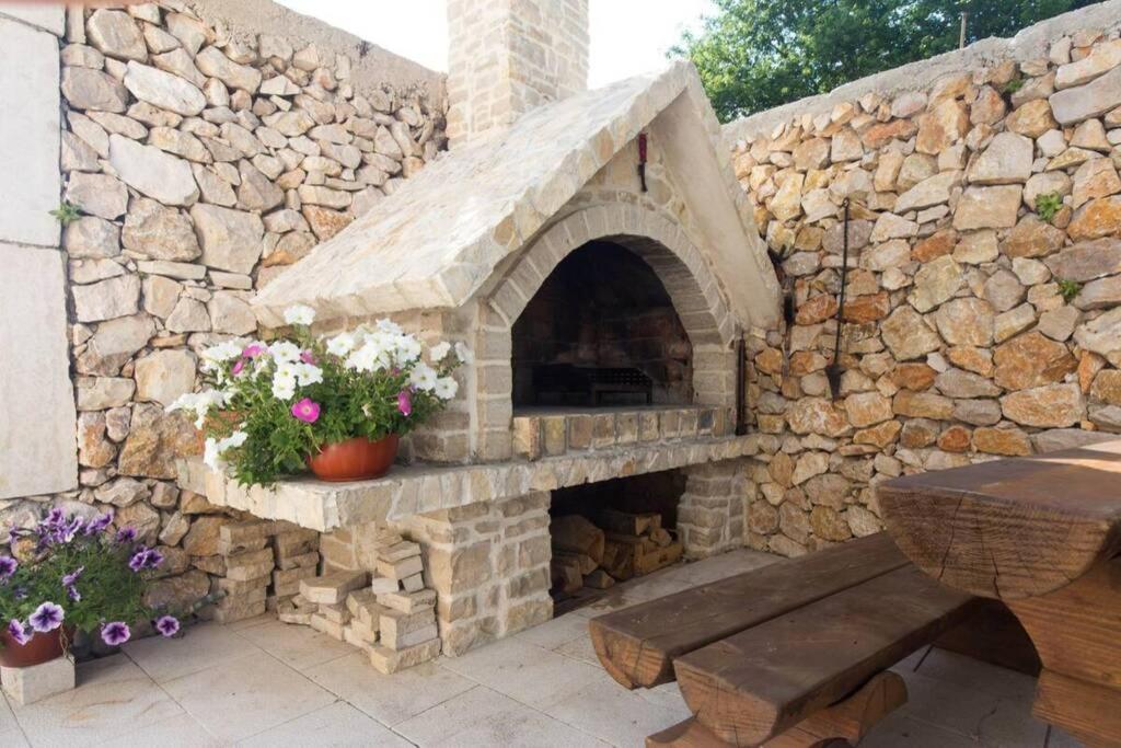 クラリェヴィツァ Stone House Ivaヴィラ エクステリア 写真